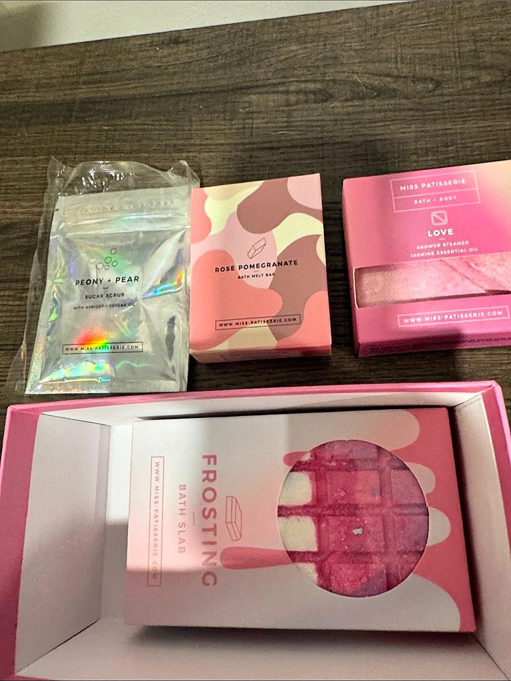 Miss Patisserie Self Love Box Pink